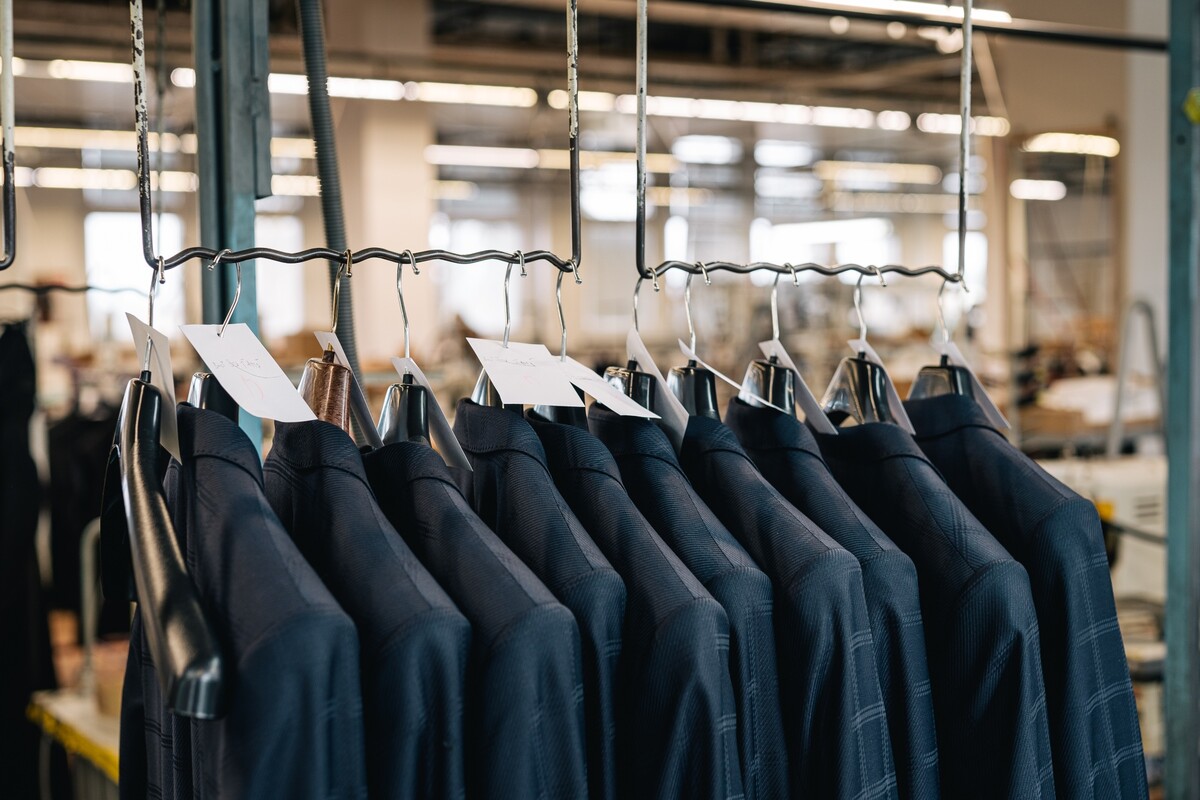 V továrni šijú oblečenie pod značkou Ozeta, ale aj pre európske slow fashion značky. 