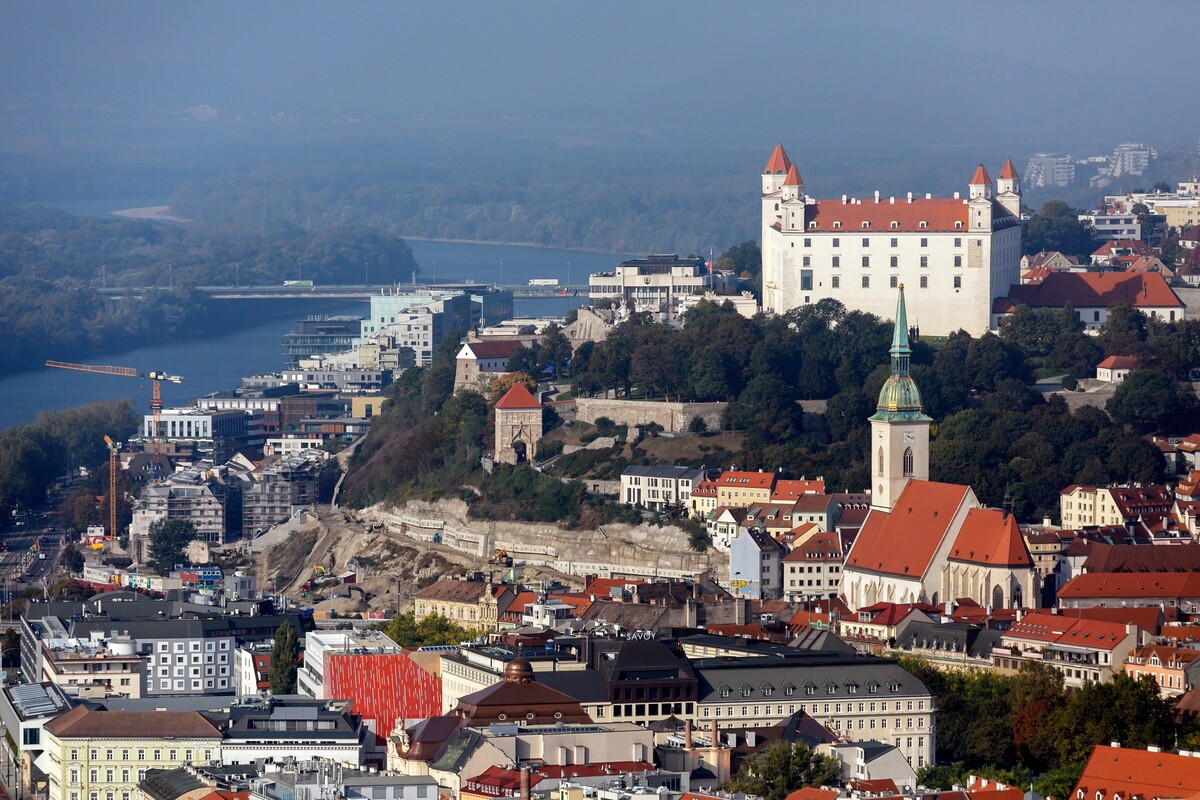 Bratislava, Hrad, mesto, panorama