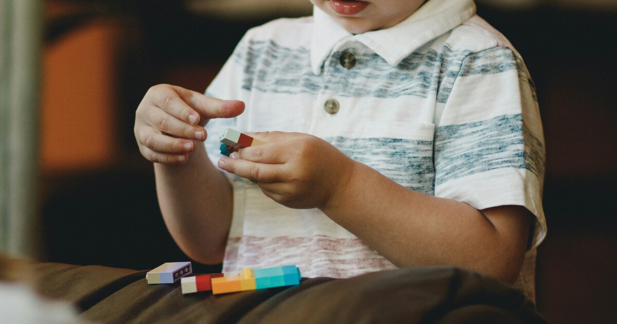 Americký ministr zdravotnictví Robert F. Kennedy chce odhalit příčinu autismu, plánuje rozsáhlý výzkum