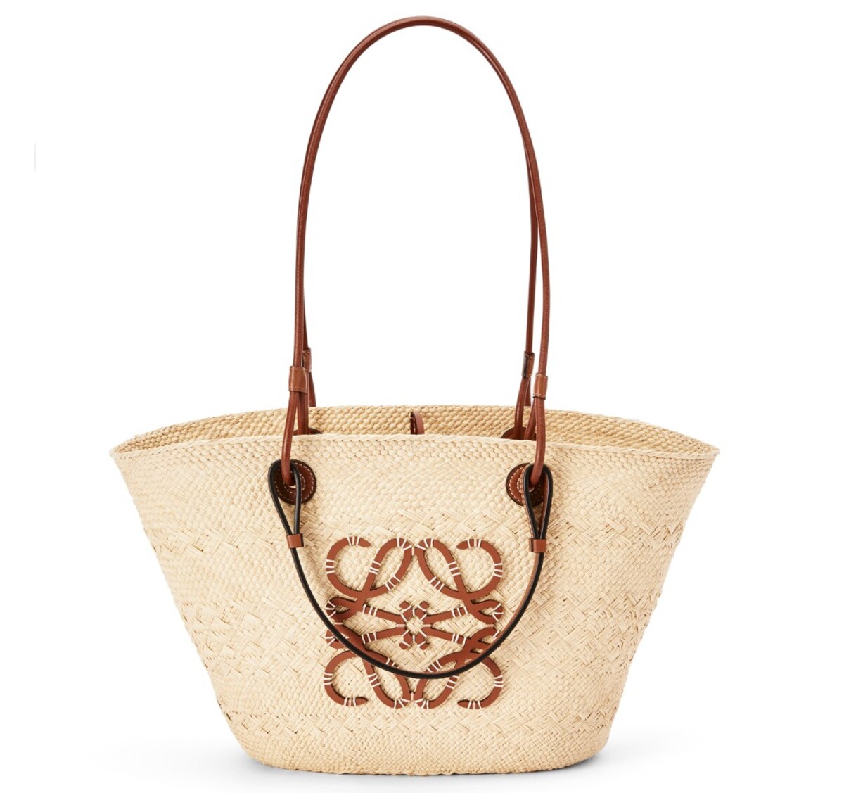 Anagram Basket bag z írskej palmy a teľacej kože kúpiš za 720 eur.
