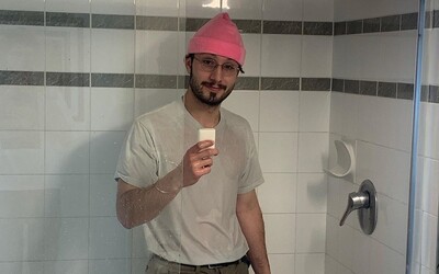 Co se děje osmý den karantény v domě rapové star? V novém freestylu ti to přiblíži bbno$.