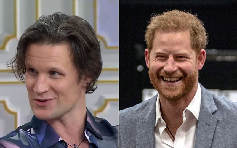 VIDEO: Princ Harry nazval Matta Smitha „dedom“. Herec v seriáli The Crown stvárňoval princa Philipa, jeho starého otca.