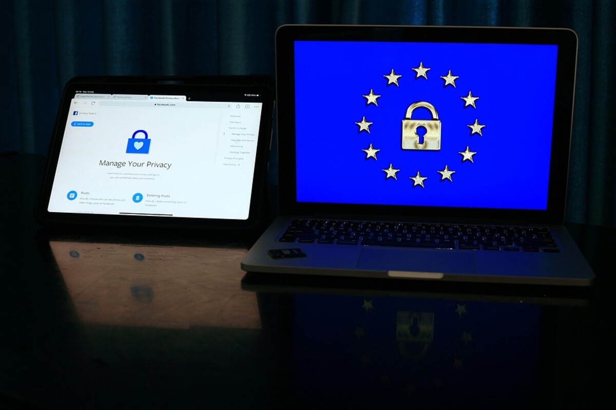 GDPR európska únia facebook meta notebook