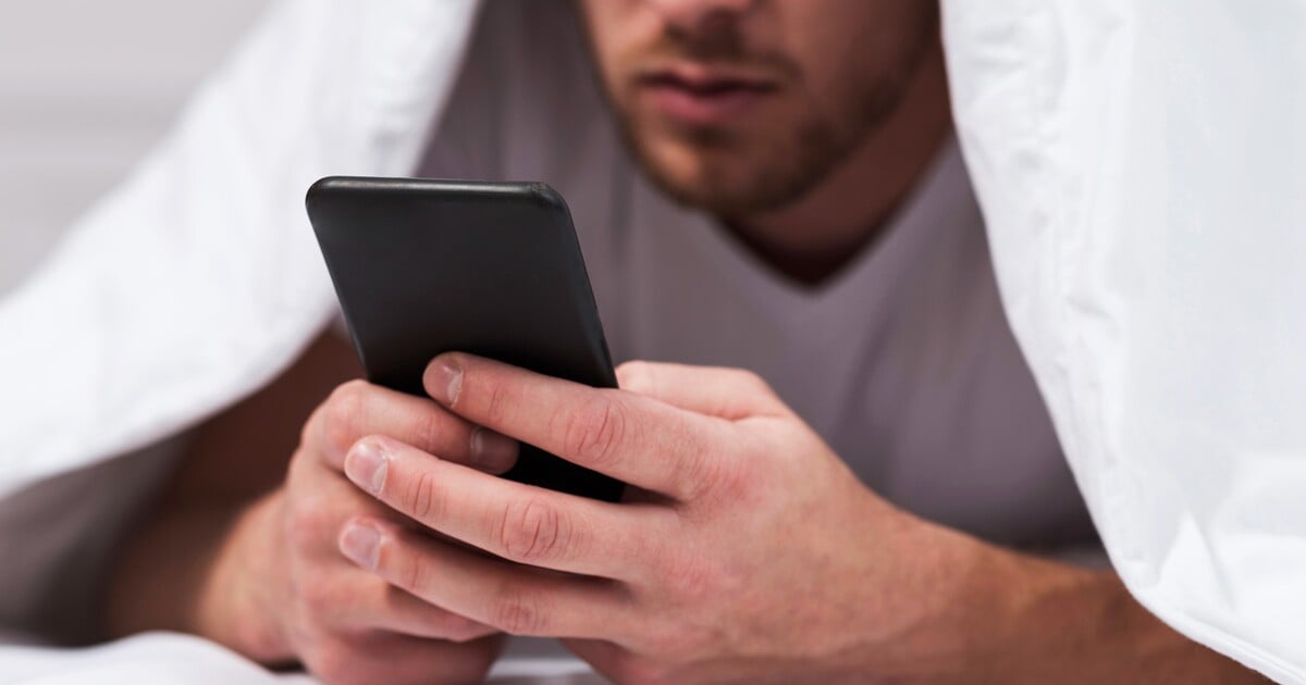 Novinář popsal lov dětí na gay seznamce. „Za den mi na falešný profil dítěte napsalo i sedmdesát mužů,“ říká