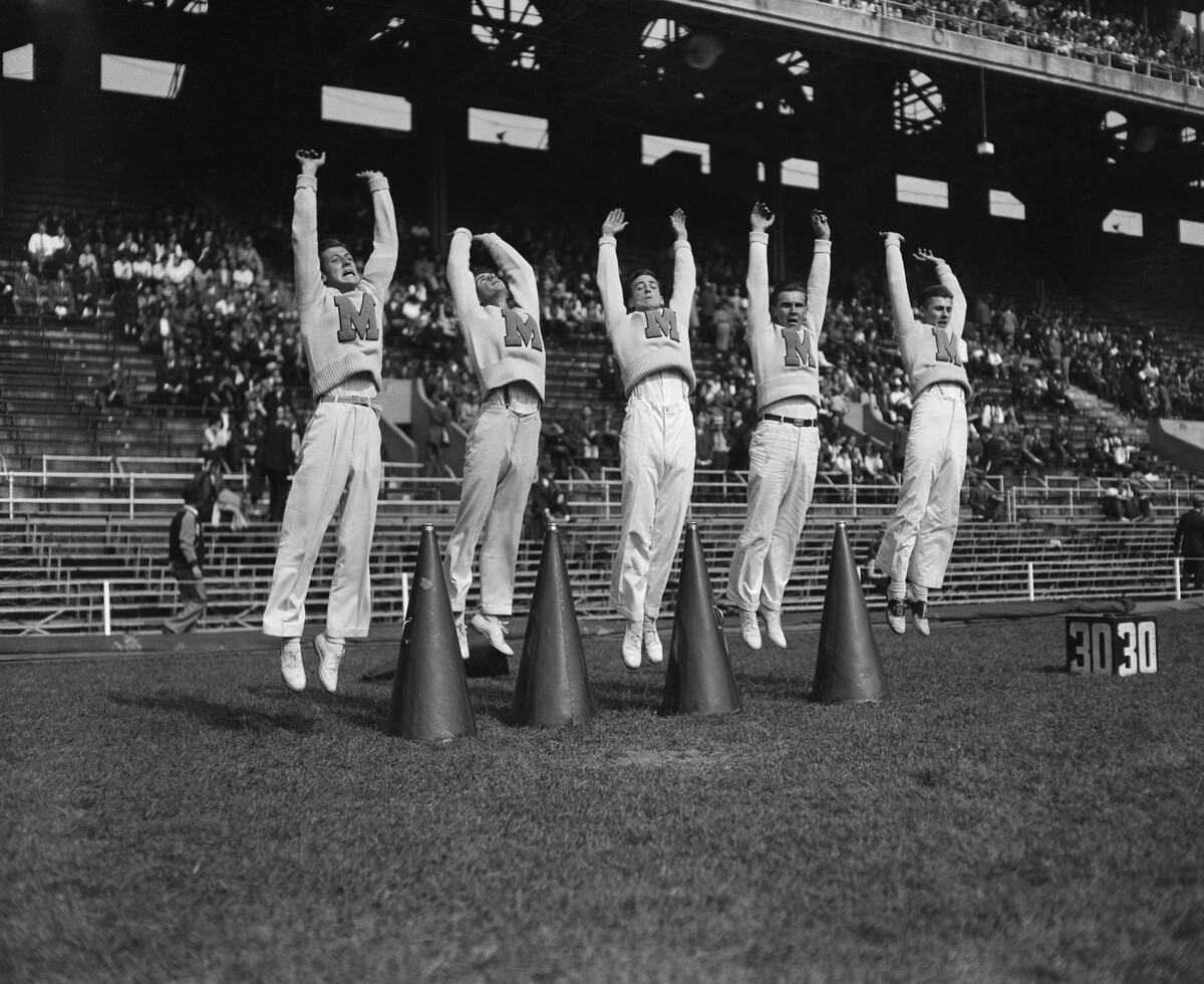 Skupina roztleskávačů v Marylandu, 1937.