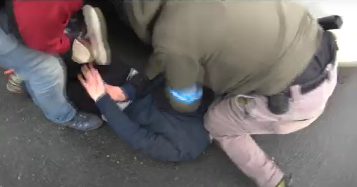 Policie dopadla gang napojený na Jihovýchodní Asii. V Česku „vyčistili“ 800 milionů