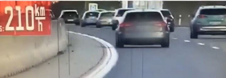 Muž na diaľnici v plnej premávke uháňal rýchlosťou až 210 km/h. Chytila ho policajná hliadka