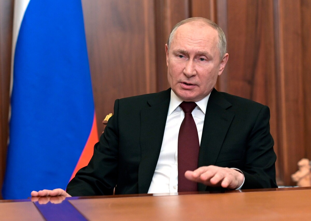 Ruský prezident Vladimir Putin v pondelok oznámil, že sa rozhodol okamžite uznať Doneckú ľudovú republiku a Luhanskú ľudovú republiku za nezávislé štáty.