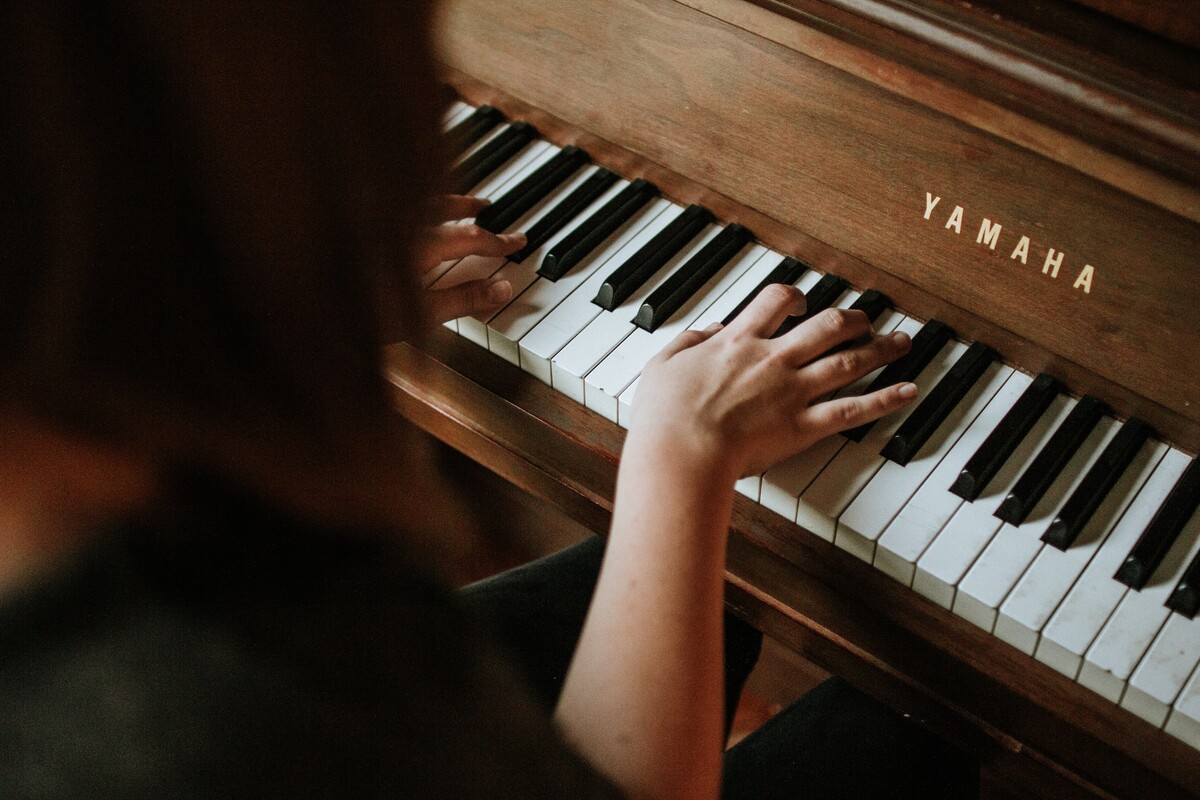 piano, klavír