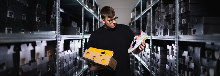 Kupuj limitované tenisky od ověřeného prodejce. SneakerGallery nabízí Air Jordan, Yeezy, Dunk a další legendární modely