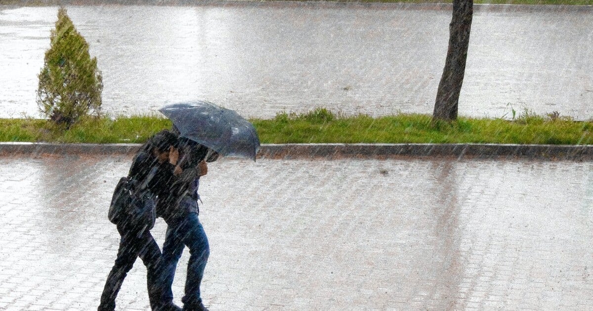 Evropou se prohání nebezpečná bouře Claudia. Prudkými dešti a záplavami se chystá zasáhnout Velkou Británii