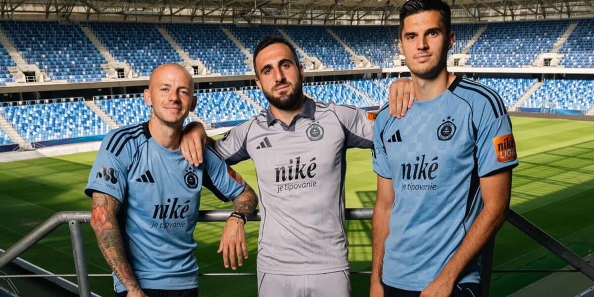 ŠK Slovan Bratislava, Adidas