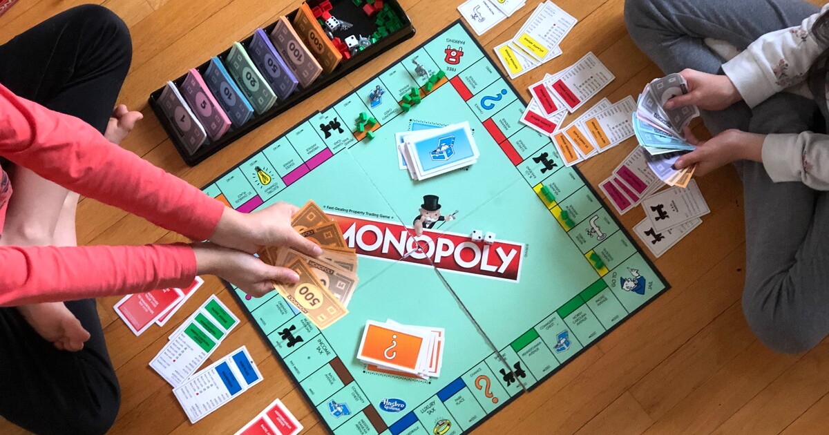 Chystá se film na motivy deskovky Monopoly. Tvůrci za to na internetu dostávají pořádnou bídu