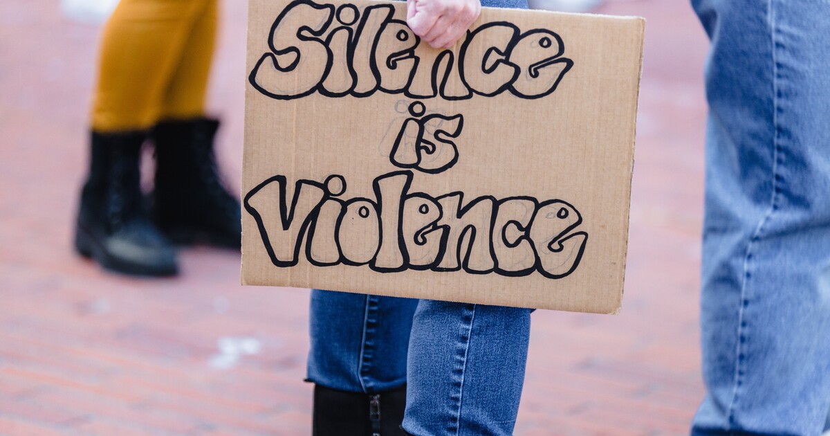 Kolikrát to ještě projde? V Praze proběhne protest proti nízkým trestům za znásilnění