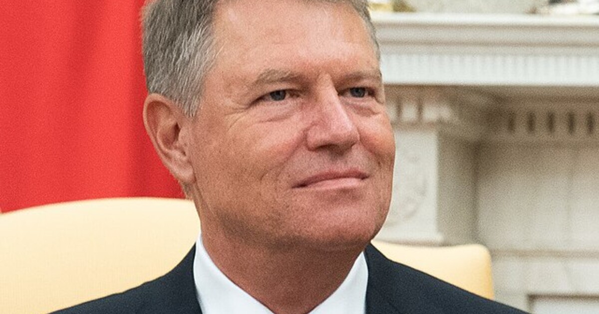 Rumunský prezident Klaus Iohannis rezignoval. Čelil obřímu tlaku populistických stran