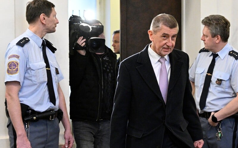 Státní zástupce chce pro Andreje Babiše podmínku a peněžitý trest deset milionů.