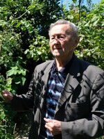 91-ročný influencer, ktorý nemá smartfón. „Nerobím len papuľou, ale aj rukami,“ vraví legenda záhradkárov Ivan Hričovský