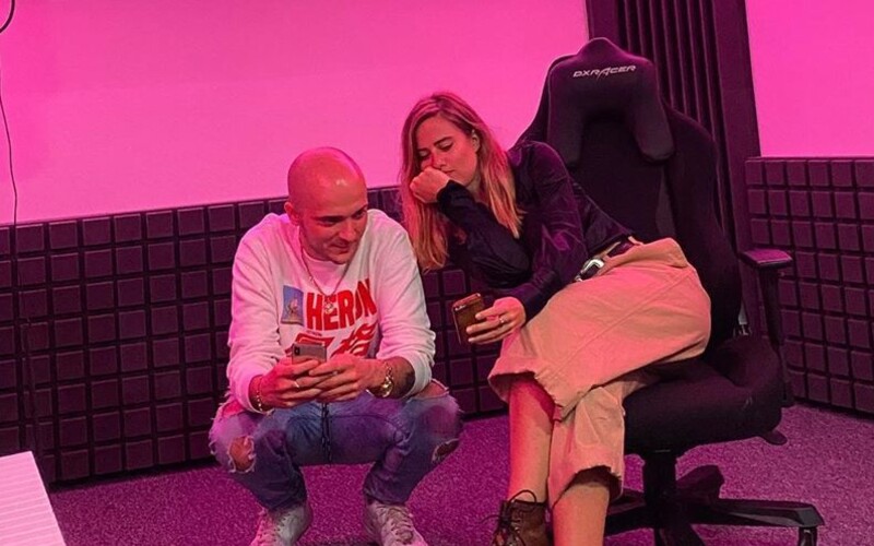 Robin Zoot má novou společnou píseň s Emmou Smetana. Lady a Trap je první singl z připravovaného alba Pouzar.