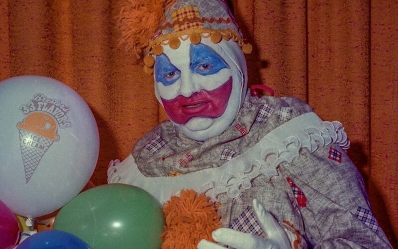 Vraždiaci klaun Gacy: Nový dokument ukáže desivé interview sériového vraha, ktorý zabil desiatky mladých chlapcov.