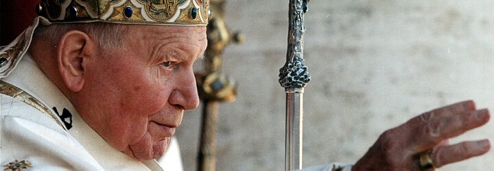 Jan Pavel II. byl prohlášen svatým, přežil dva atentáty a brojil proti manželství homosexuálů či antikoncepci