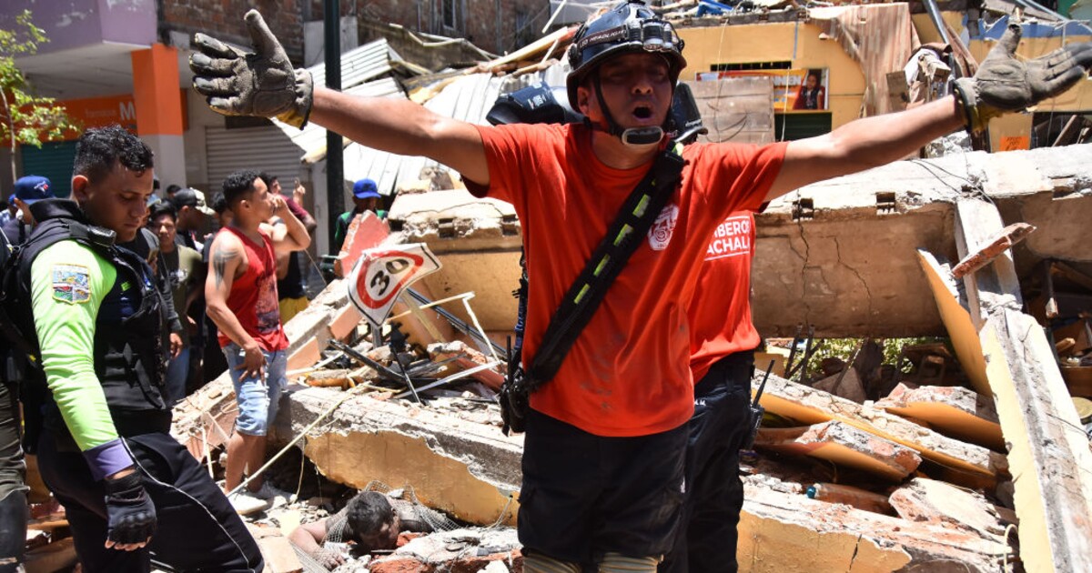 Ničivé zemětřesení na hranicích Ekvádoru a Peru si vyžádalo nejméně 15 obětí. Více než 400 lidí je zraněno