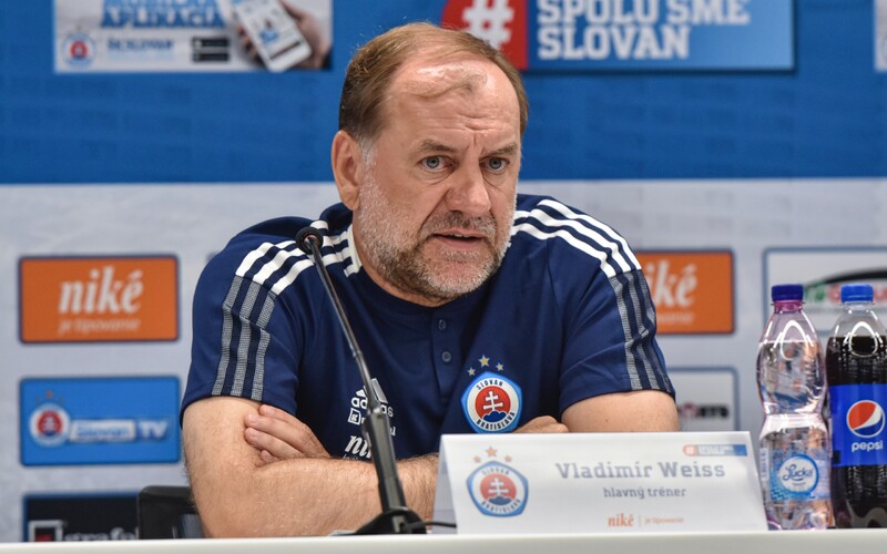 Vladimír Weiss st. nebude novým trénerom reprezentácie. Zostáva v Slovane Bratislava.