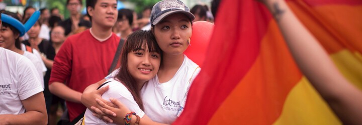 Pro Vietnam už homosexualita není nemoc. Nucené podstupování léčby postavil mimo zákon