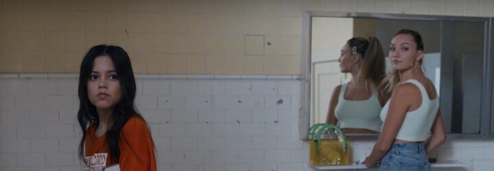 V jednej sekunde kecajú na vecku, v ďalšej sa schovávajú pred zabijakom. Sleduj mrazivý trailer drámy o šialencovi v škole
