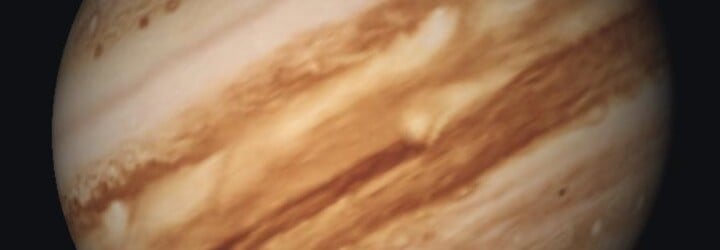 Na měsíci Jupiteru jsou možná přívětivé podmínky pro vznik života