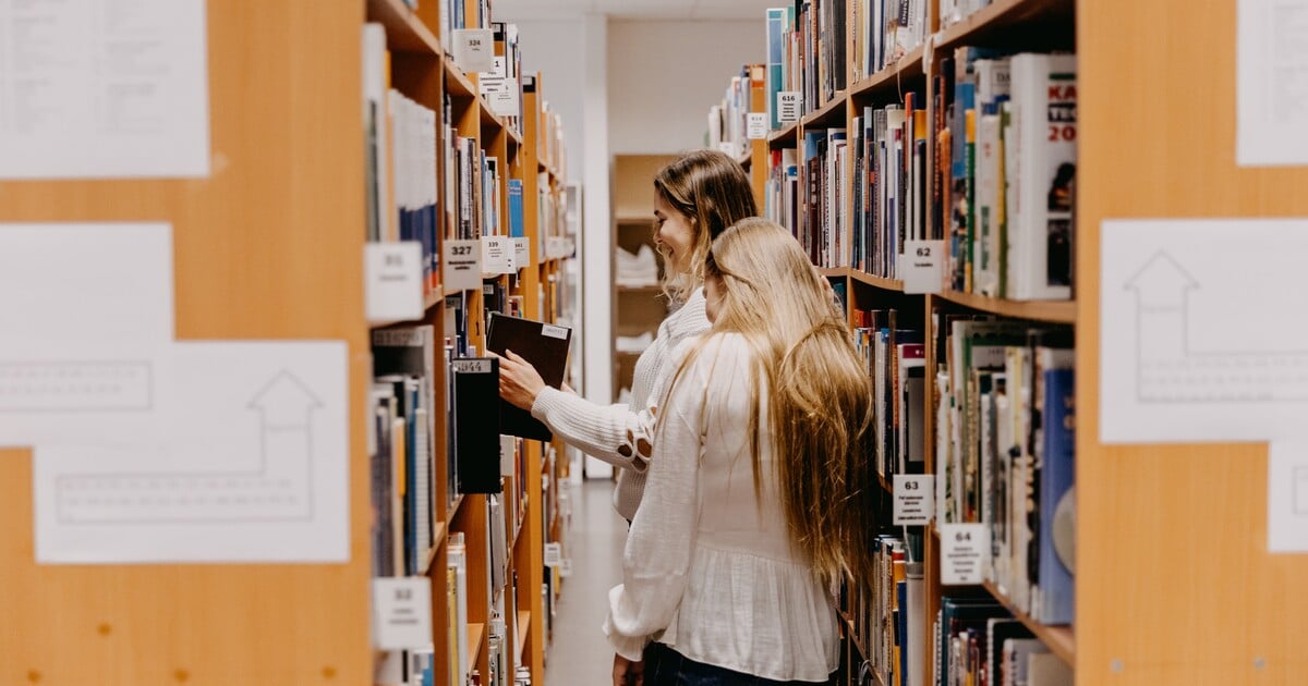 Velký cenový přehled studentského života v Praze, Brně a Olomouci. Kde vyjdou koleje, menza nebo party nejlevněji?