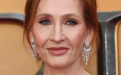 J.K. Rowling se opřela do hvězd z Harryho Pottera kvůli jejich podpoře trans osob.