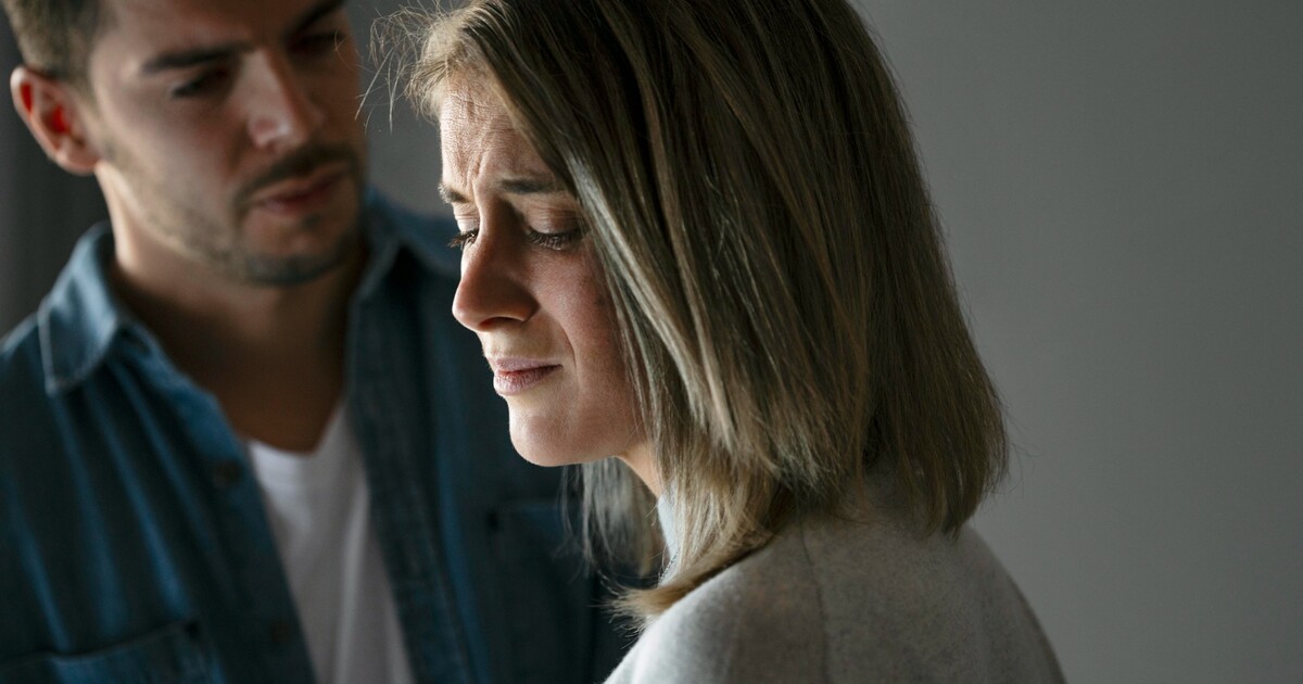 Jak být oporou pro oběti sexuálního násilí? Odbornice se s námi podělily o citlivé rady