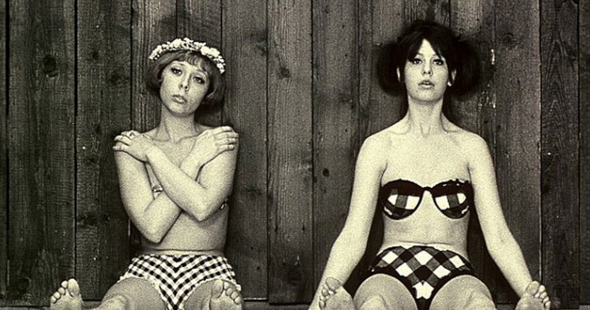 Nejlepší české retro komedie, které musíš vidět: Těchto 8 filmů obstálo v čase a pobaví tě i po letech