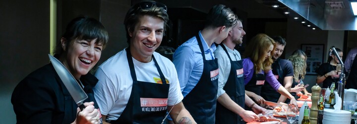 Večeru s priateľmi si vychutnáš viac, keď ju spolu nachystáte