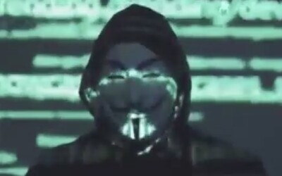 Skupina Anonymous vyhlásila Kremlu kybernetickou válku, poté vyřadila web televize Russia Today.