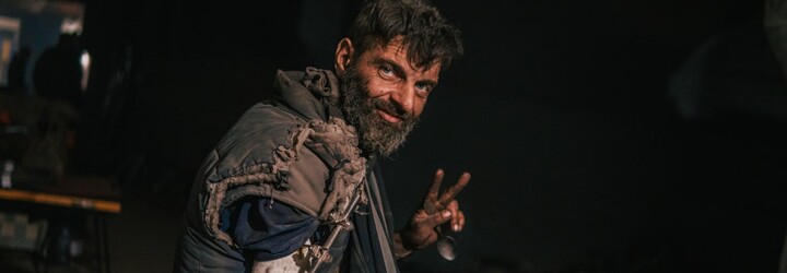 FOTO: Podívej se do tváře obráncům z Mariupolu. Pluk Azov zveřejnil fotky raněných vojáků