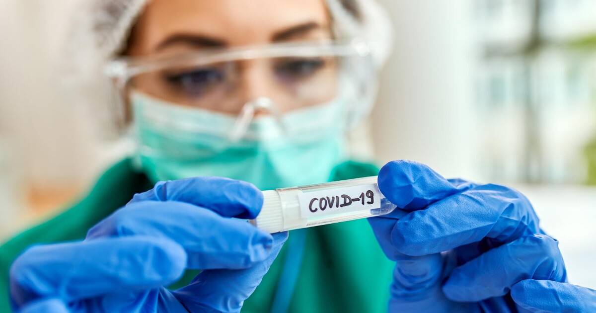 Covid v Česku řádí v plné síle. Toto jsou tři příznaky, na které je dobré si dát pozor