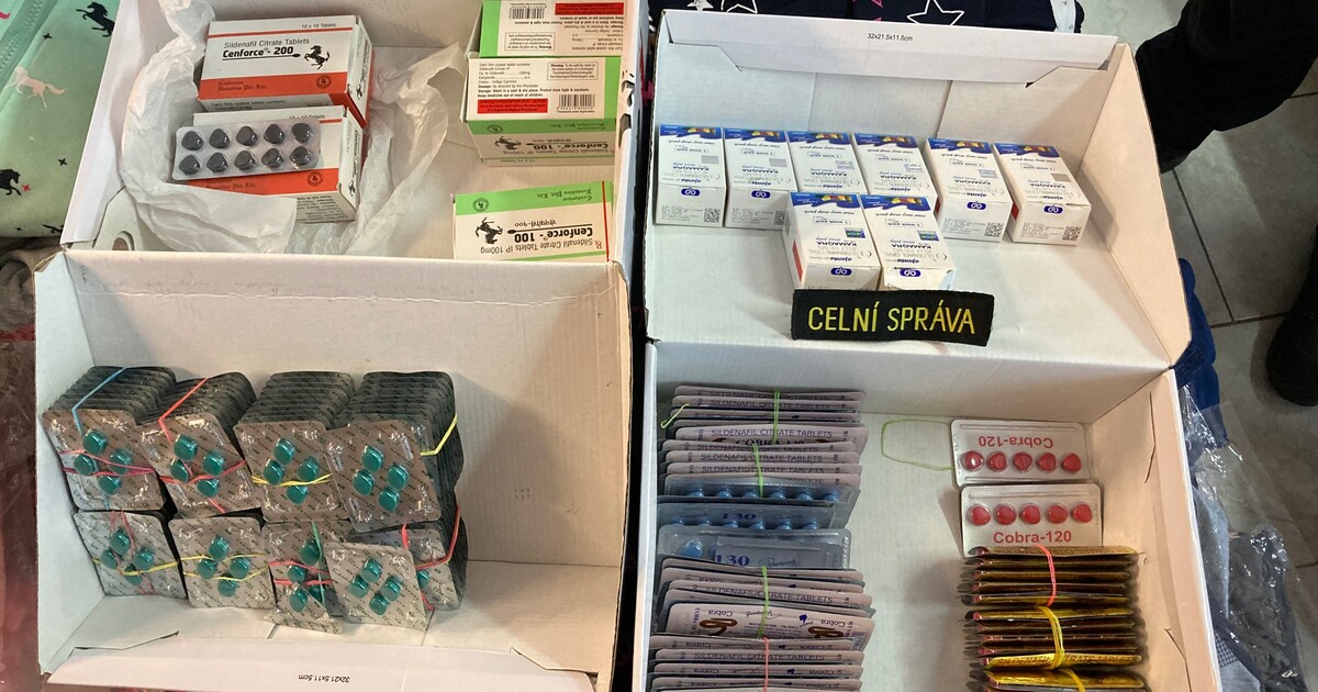 Celní správa na Chomutovsku zabavila 1206 tablet na posílení erekce
