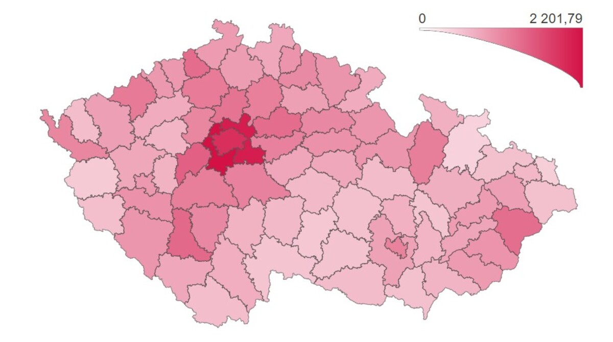 Počet osob s potvrzenou nákazou onemocněním COVID‑19 za posledních 7 dní (celkem + přepočet na 100 000 obyvatel)