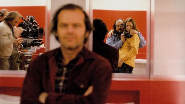 Zde je Mistr Stanley Kubrick kontrolující kompozici na place kterého filmu?