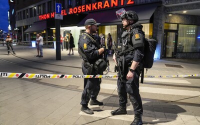 Aktualizováno: Střelba v gay baru v Oslu si vyžádala nejméně dva mrtvé. Policie obvinila střelce z terorismu.