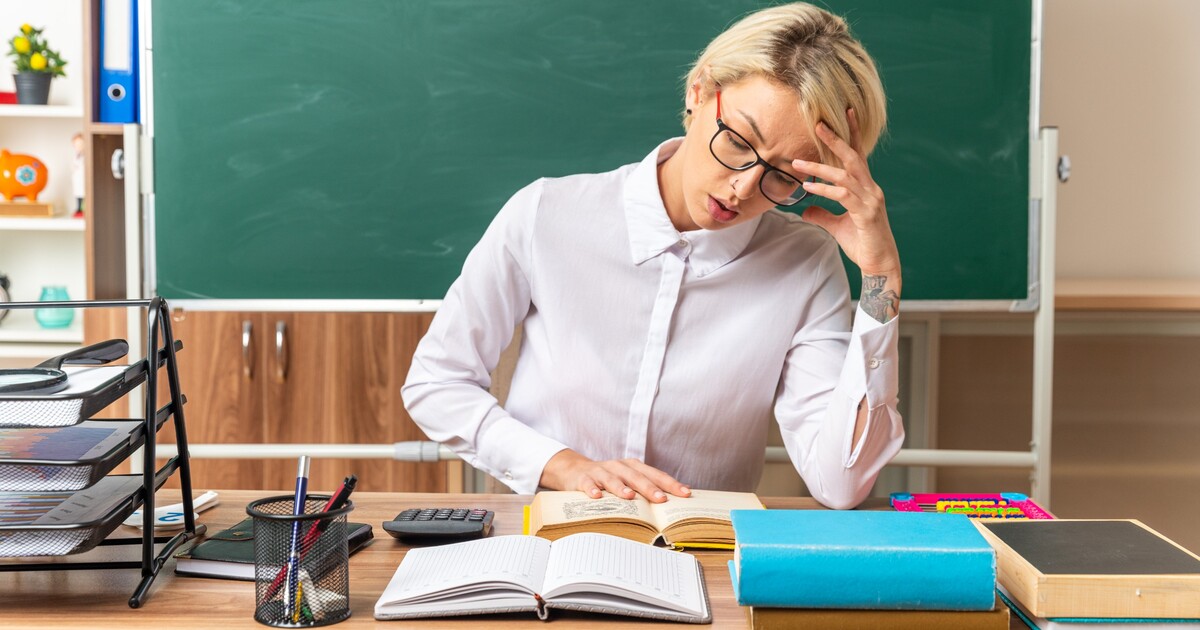 Zapojí se do stávky škol učitelé a učitelky? Pětina se potýká s fyzickým vyčerpáním, čelí i syndromu vyhoření