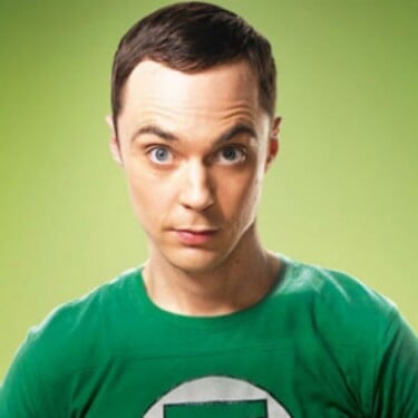 Aké je Sheldonovo prostredné meno?