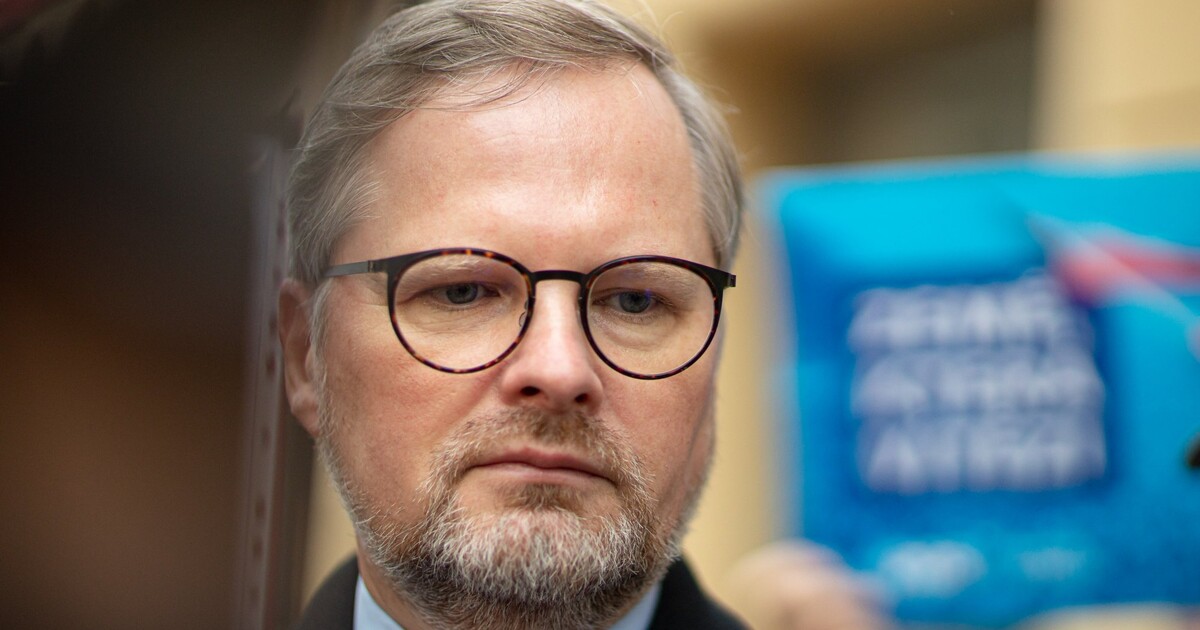 Petr Fiala je nedůvěryhodný pro 74 procent lidí v Česku, tvrdí průzkum. Skončil nejhůř z dvacítky světových lídrů