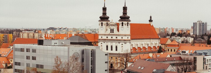 Barbara o štúdiu na vysokej škole: „Máme perfektných pedagógov, ktorí nás nielen mnoho naučia ale vieme sa s nimi aj zasmiať“