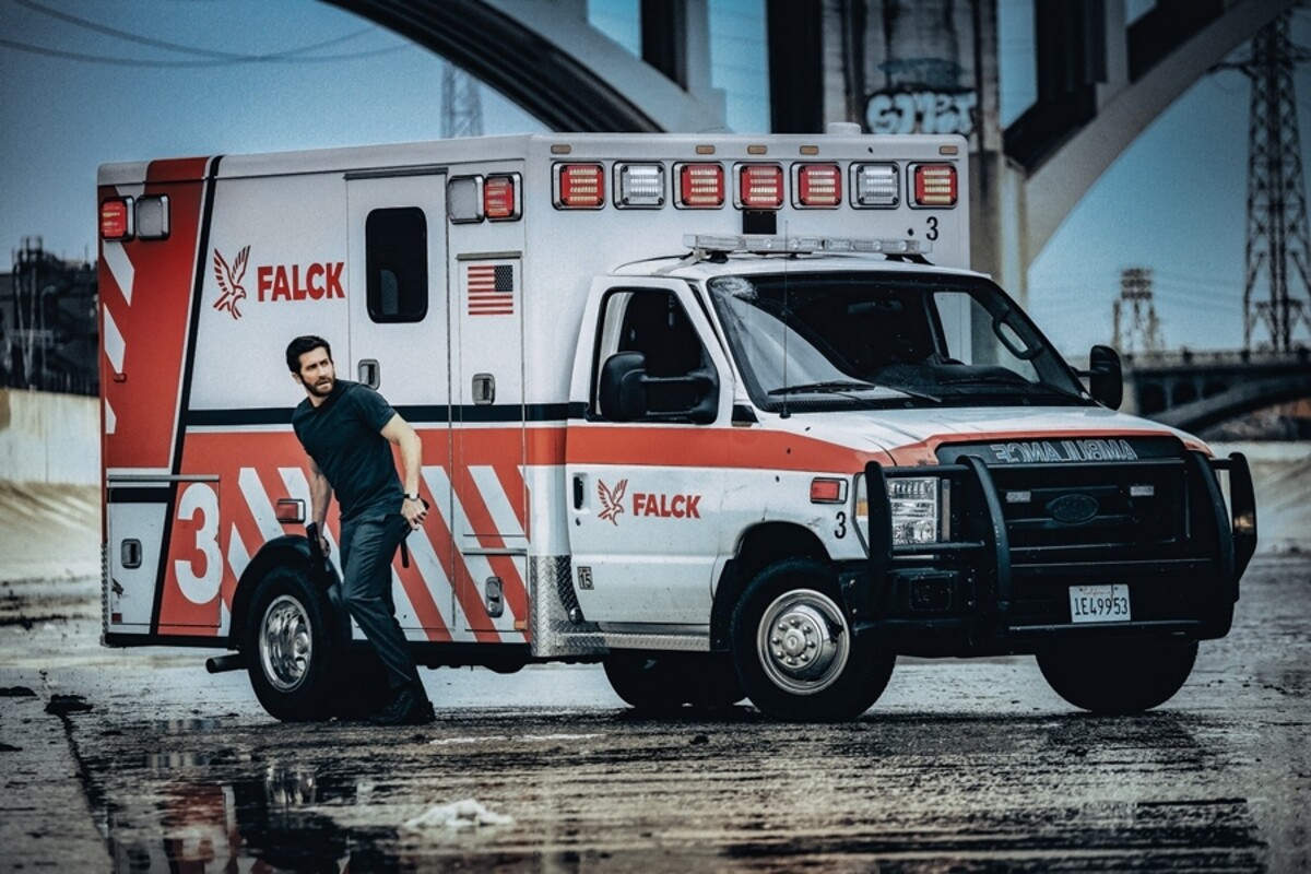 Jake Gyllenhaal vo filme Ambulance.