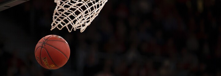 VIDEO: Rvačky a basketbal dohromady v MMA kleci. V Kazachstánu představili nový bizarní sport