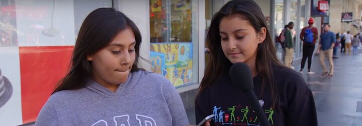 Ľudia na ulici mali zhodnotiť nový iPhone X, no do rúk im dali iPhone 4. Rozdiel si nevšimli a starý model nazvali futuristickým