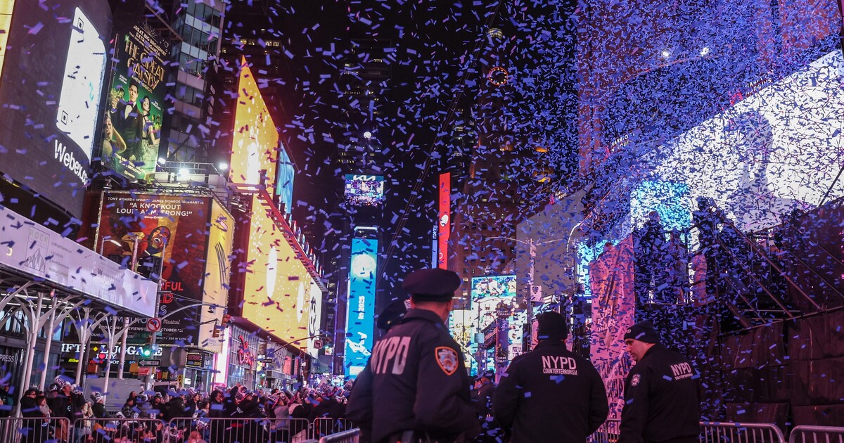 V New Yorku došlo poblíž nočního klubu ke střelbě. Vyžádala si minimálně 10 zraněných