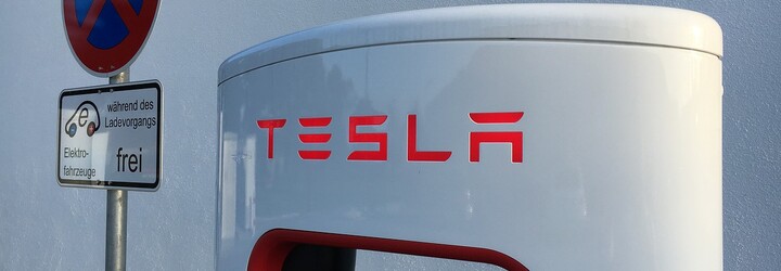 Elon Musk musí kvůli tweetu zaplatit 20 milionů dolarů a přijde o pozici šéfa představenstva